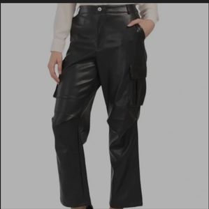7 FOR ALL MANKIND NWT VEGAN LEATHER CARGO PANTS SIZE SMALL